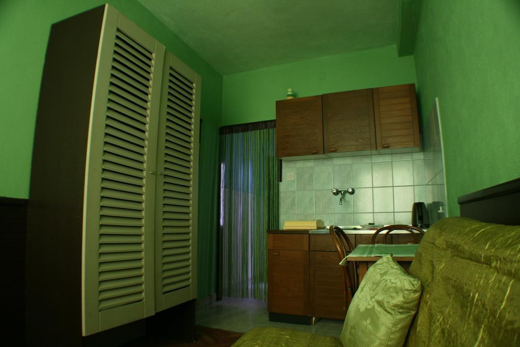 Hrstich Apartments Drasnice Kamer foto
